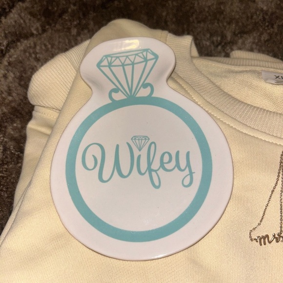 Bride to Be Wifey Gift Bundle (Sweatshirt Ring Dish, Mrs. Necklace & Bobby Pins) - Picture 2 of 6